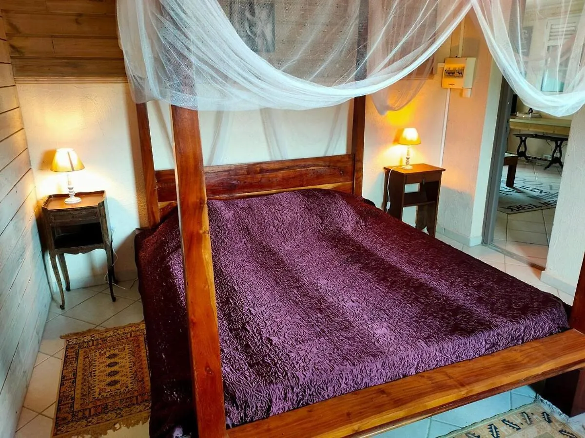 Ti-Chalet 2 Pers Petit-Bourg Guadeloupe